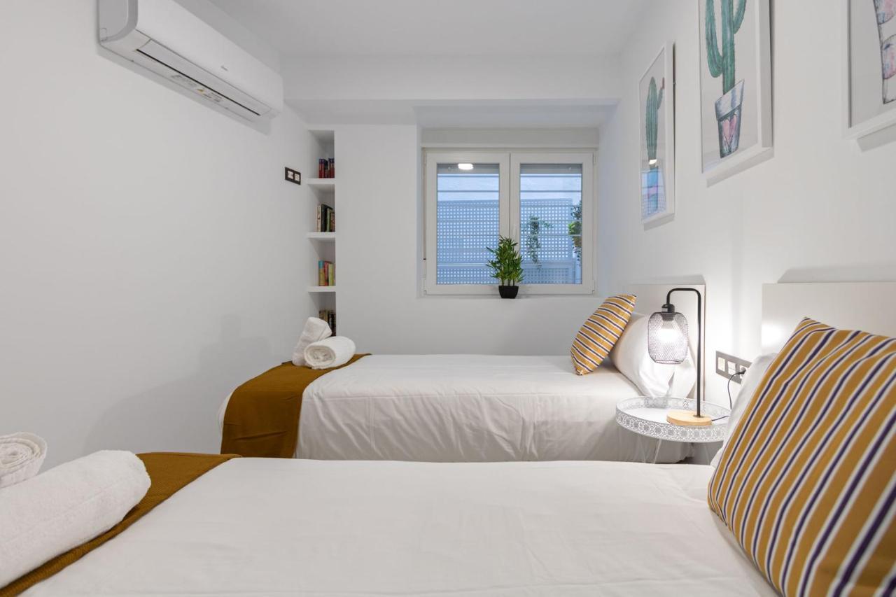 Lujan Deluxe Suites By Valcambre — Photos 2
